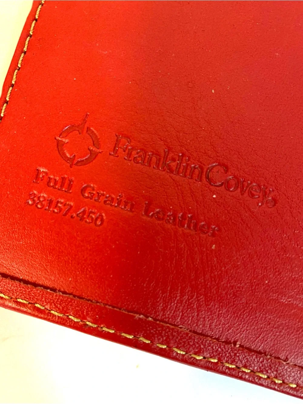 FRANKLIN COVEY Red Leather Compact 6 Ring Binder Magnet Flap Closure